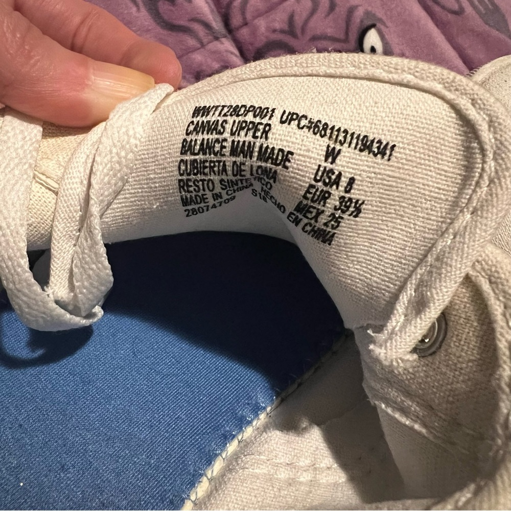 Mickey and Minnie Mouse sneakers - Picture 4 of 4